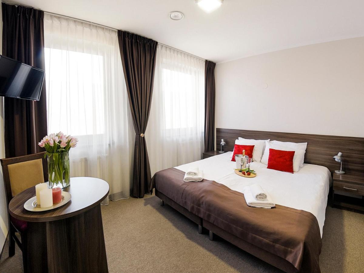 Oświęcim Hotel Dabrowski מראה חיצוני תמונה