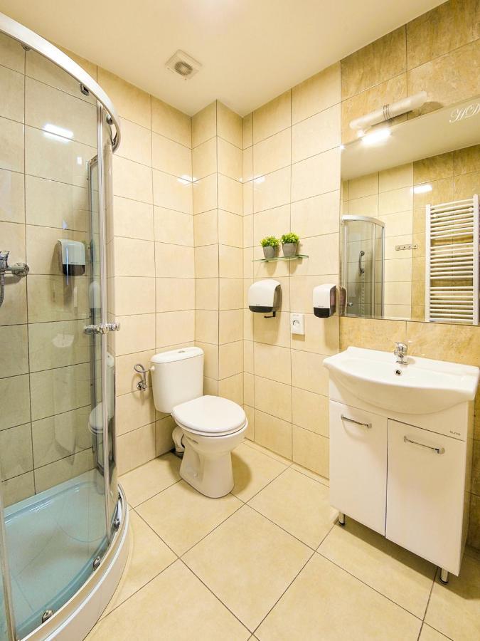 Oświęcim Hotel Dabrowski מראה חיצוני תמונה