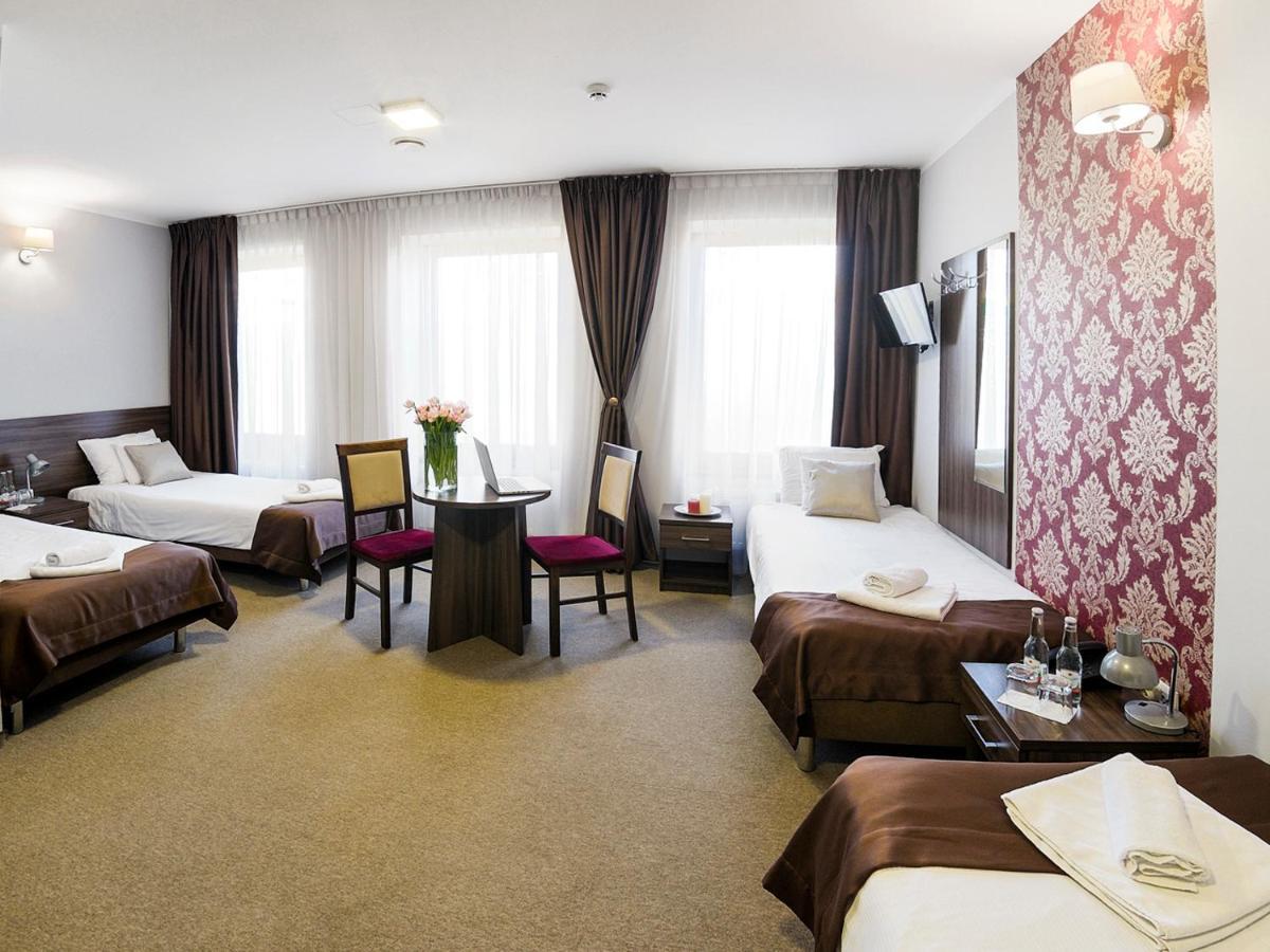Oświęcim Hotel Dabrowski מראה חיצוני תמונה