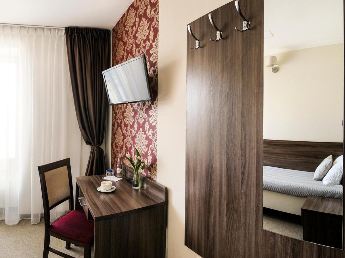 Oświęcim Hotel Dabrowski מראה חיצוני תמונה
