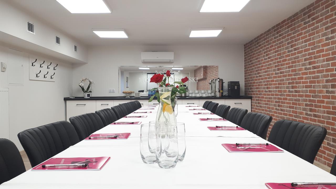 Oświęcim Hotel Dabrowski מראה חיצוני תמונה
